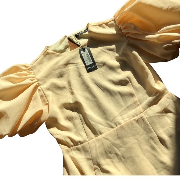 NWT NASTY GAL COLLECTION Puff Sleeve Open Back Ruffle Hem Tea Dress Yellow Sz 8 - Picture 5 of 5